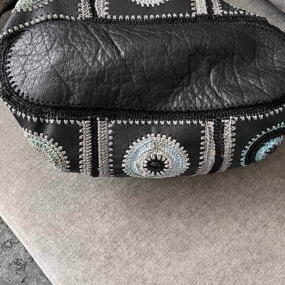 Isabella Fiore crochet bag - Picture 4 of 5